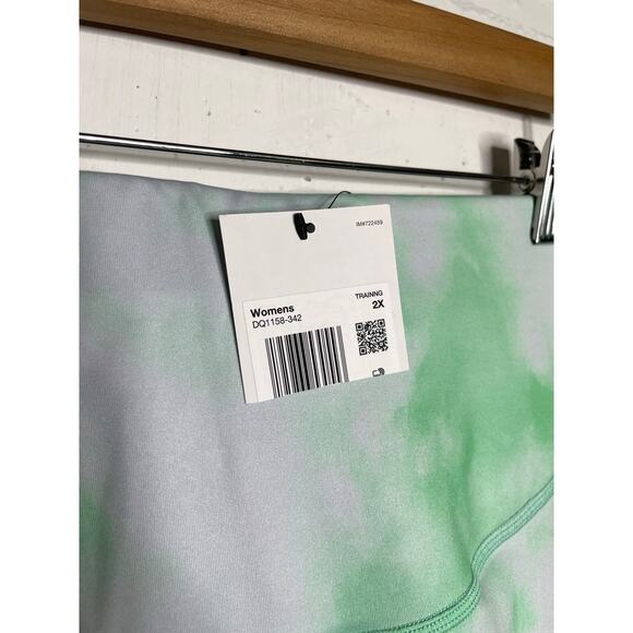 NEW Nike Dri-Fit Womens 2X Athletic Leggings Mid Rise Cropped - Picture 3 of 8